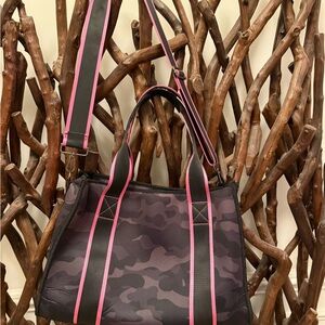 HAUTE SHORE Camouflage Tote with Pink Stripes
